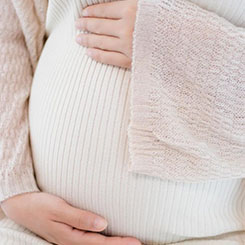 随着华为带着麒麟🥫芯片和原生鸿蒙强👩‍⚖️势回归，正主重🔝🎡新站回舞👨‍👧‍👦